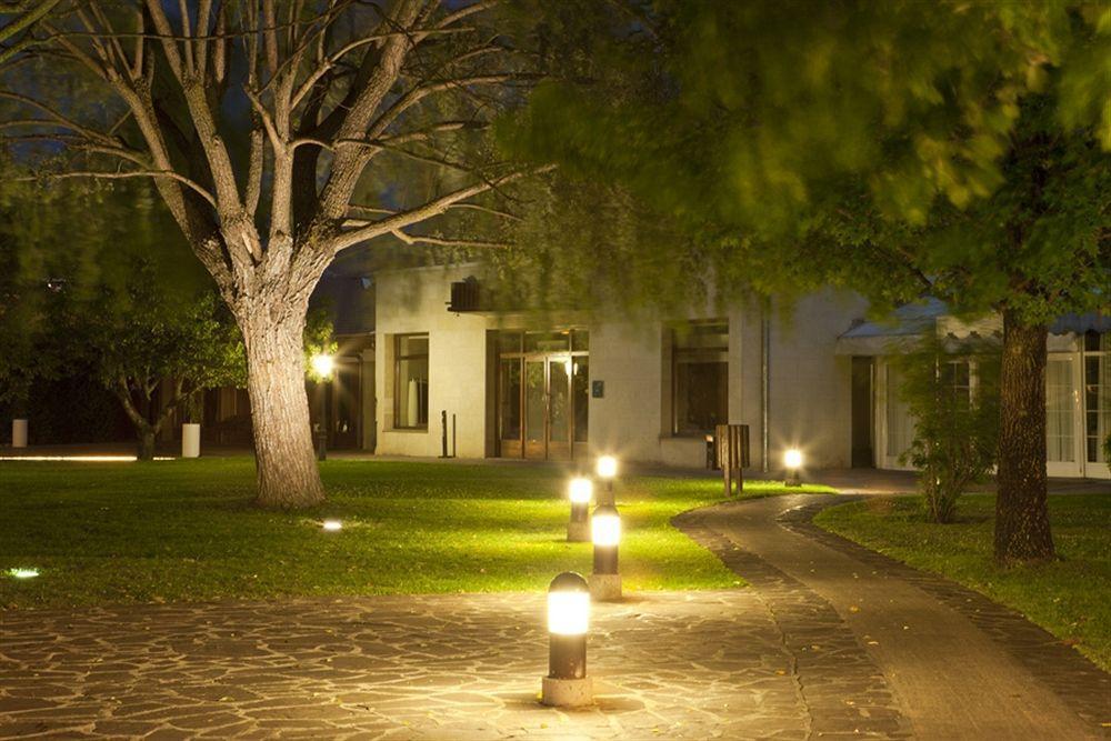 Don Carlos Huarte Exterior foto